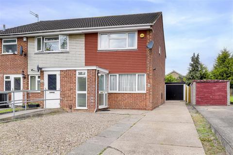 2 bedroom semi-detached house for sale