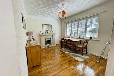 2 bedroom bungalow for sale, Haymans Close, Liverpool L12