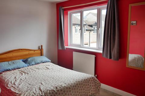 11 Campion Close, Calne, SN11 9QG