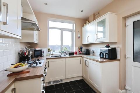 3 Barnfield Close, Sheffield, S10 5TF
