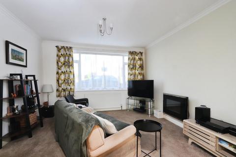 3 Barnfield Close, Sheffield, S10 5TF