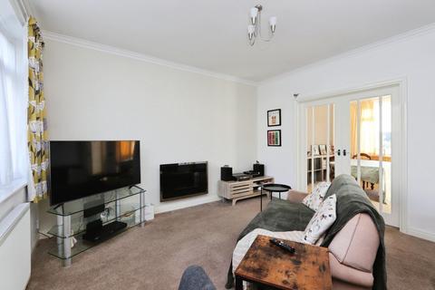 3 Barnfield Close, Sheffield, S10 5TF