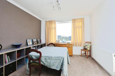 3 Barnfield Close, Sheffield, S10 5TF