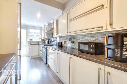 167 Mawney Road, Romford, RM7 8BX