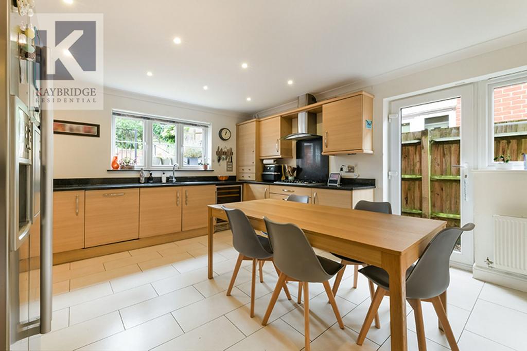 Bankside, Epsom - KT17 3 AR