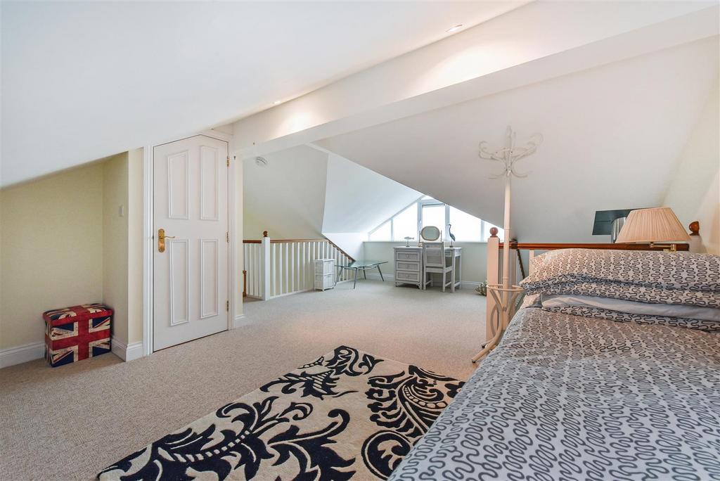 Sketch Ph19 5980762.jpg