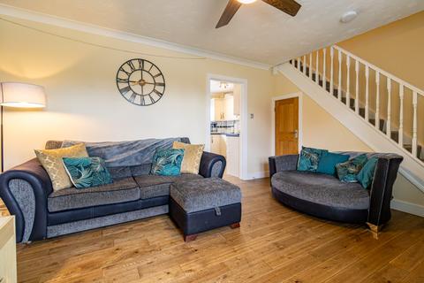 3 bedroom terraced house for sale, Back Road, Pentney