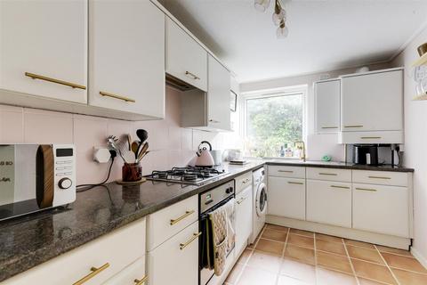 8, Chester House Redcliffe Road, Nottingham, NG3 5AW