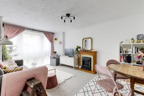 8, Chester House Redcliffe Road, Nottingham, NG3 5AW