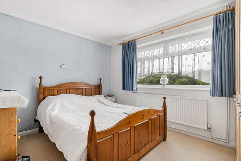 9 Rydons Wood Close, Coulsdon, CR5 1ST