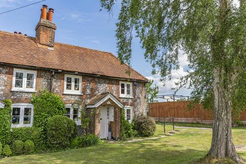 4 bedroom cottage for sale, Leaves Green Road, Keston, BR2