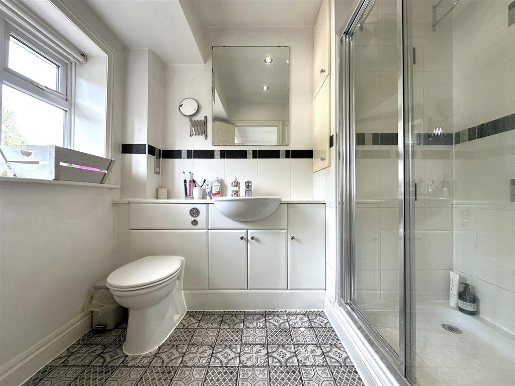 Master En-Suite 593