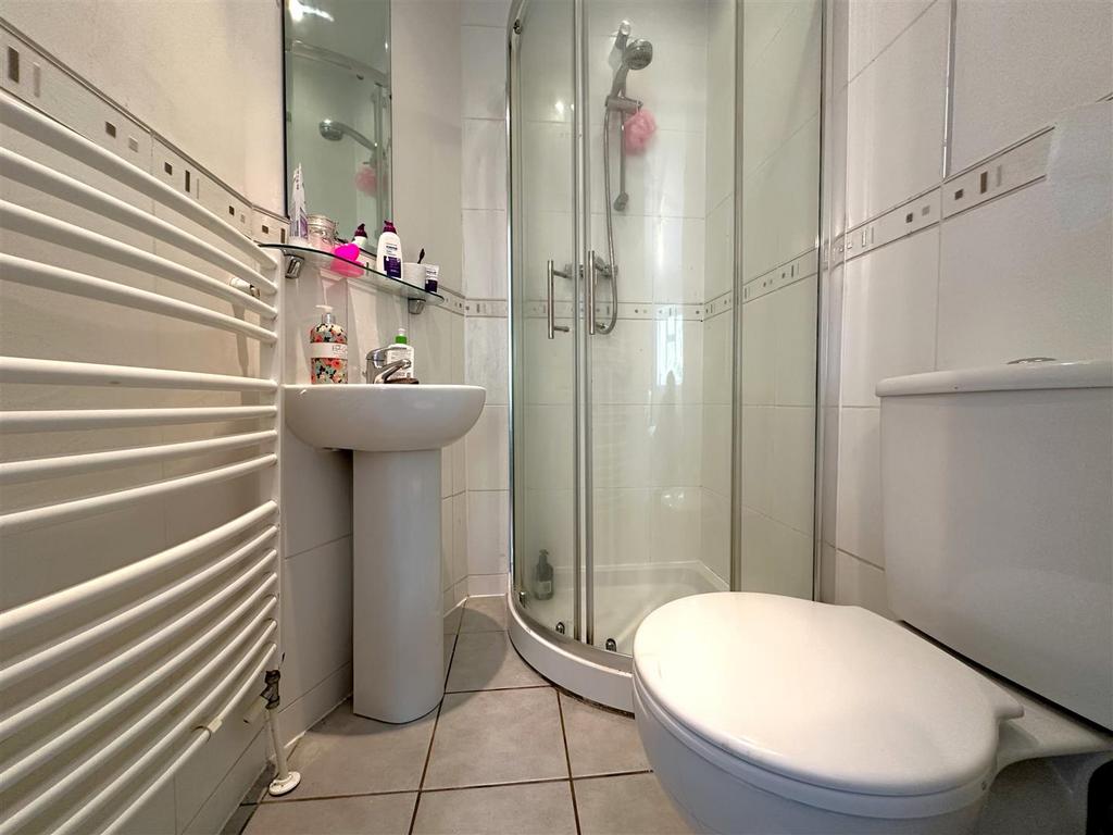 En-Suite Shower Room 624