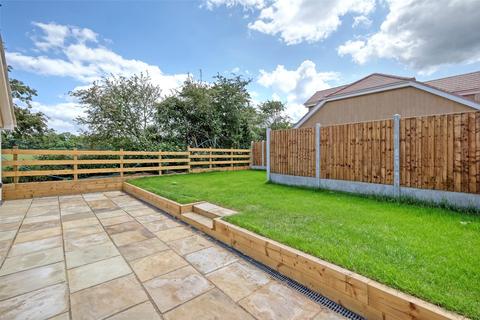 3 bedroom detached house for sale, Apple Tree Yard, Fullers End, Elsenham, Bishop's Stortford, CM22