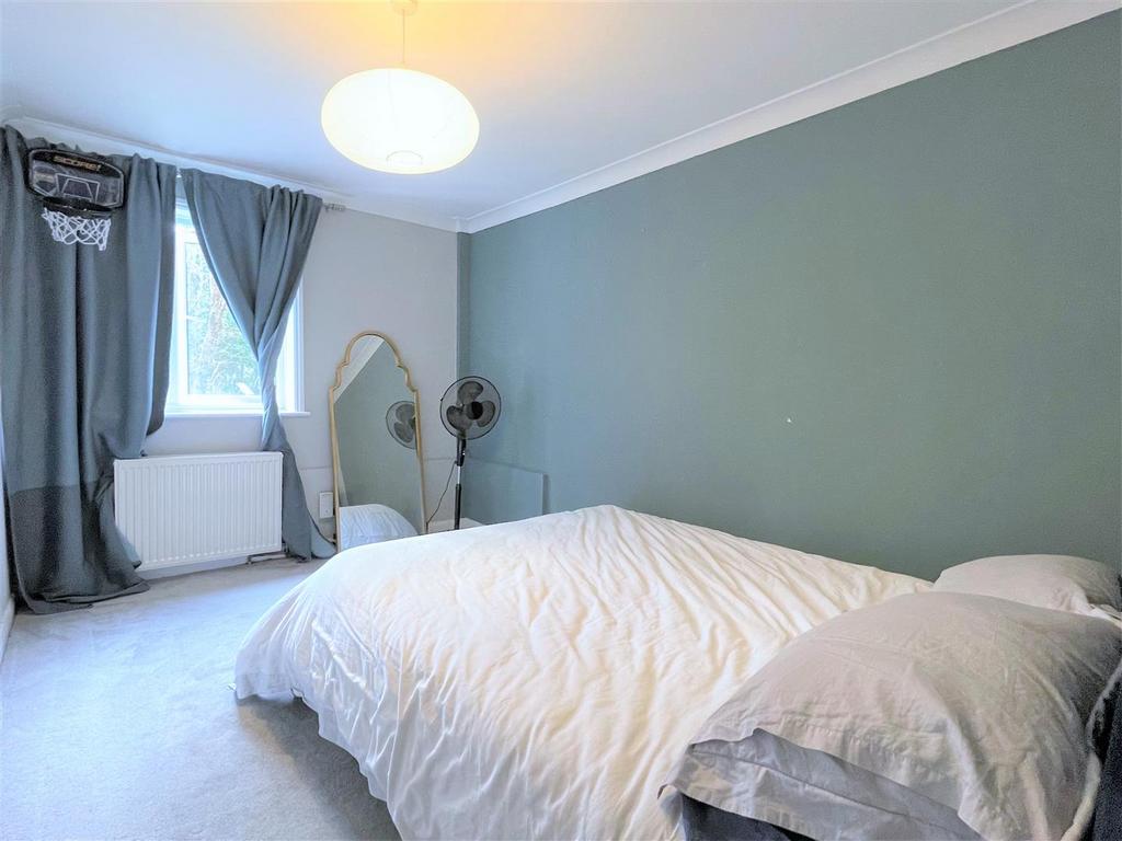 Bedroom1.jpg