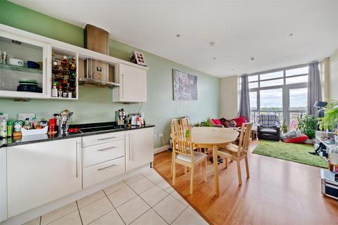3 bedroom flat for sale, The Zone, Wimbledon SW19