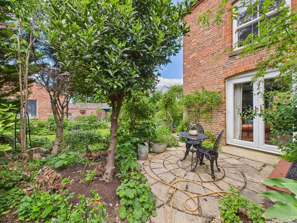 Hillcrest House, Husbands Bosworth