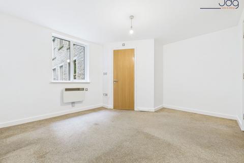 2 bedroom flat for sale, Lune Square, St Georges Quay | A stylish 2 bed apartment with tree lined views