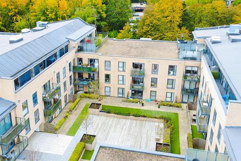 2 bedroom flat for sale, The Embankment, Hemel Hempstead HP3