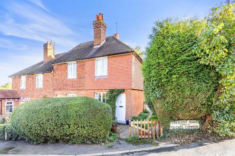 32 Barfields, Bletchingley, Redhill, RH1 4RD