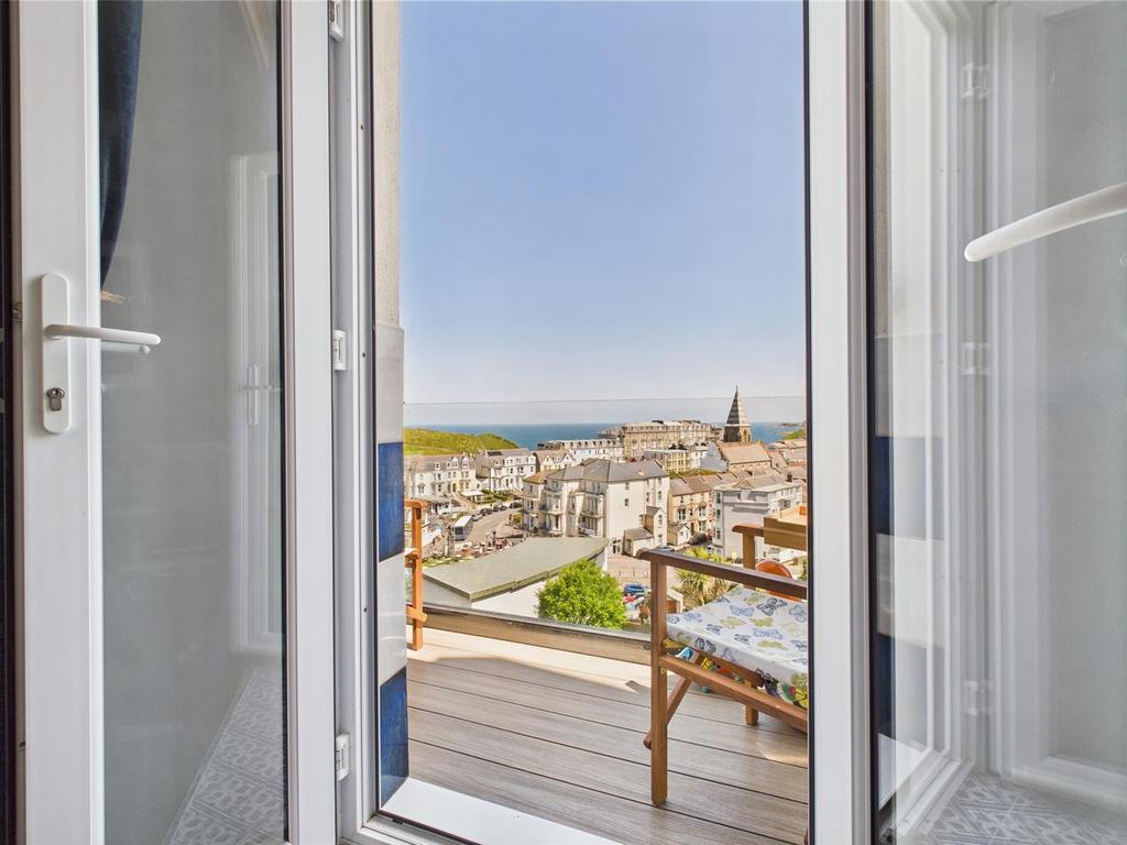 CAM02742 G0-PR0022-STILL005.jpg