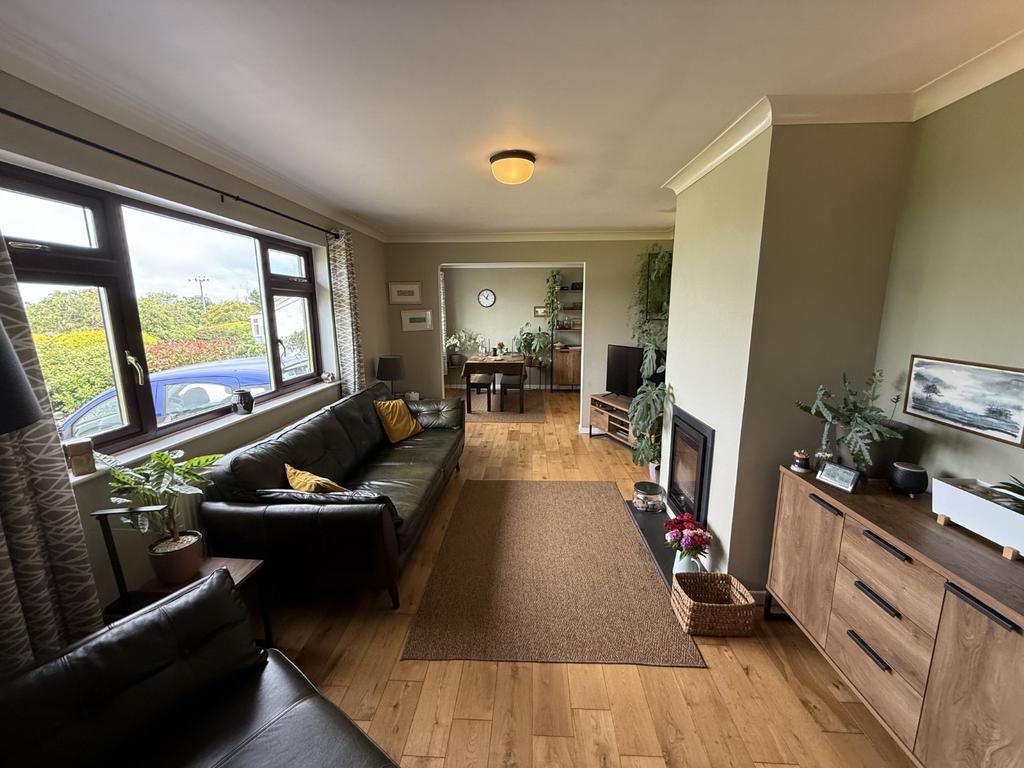 Front Sitting Room