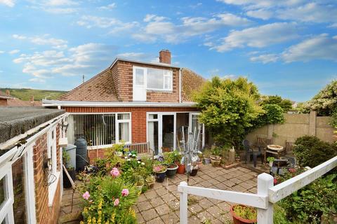 15 Weymouth Close, Folkestone, CT19 4LR