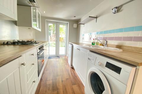 10 Prospect Place, Bromley, BR2 9HN