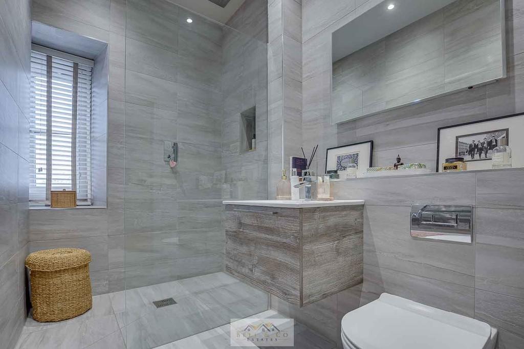 Ensuite