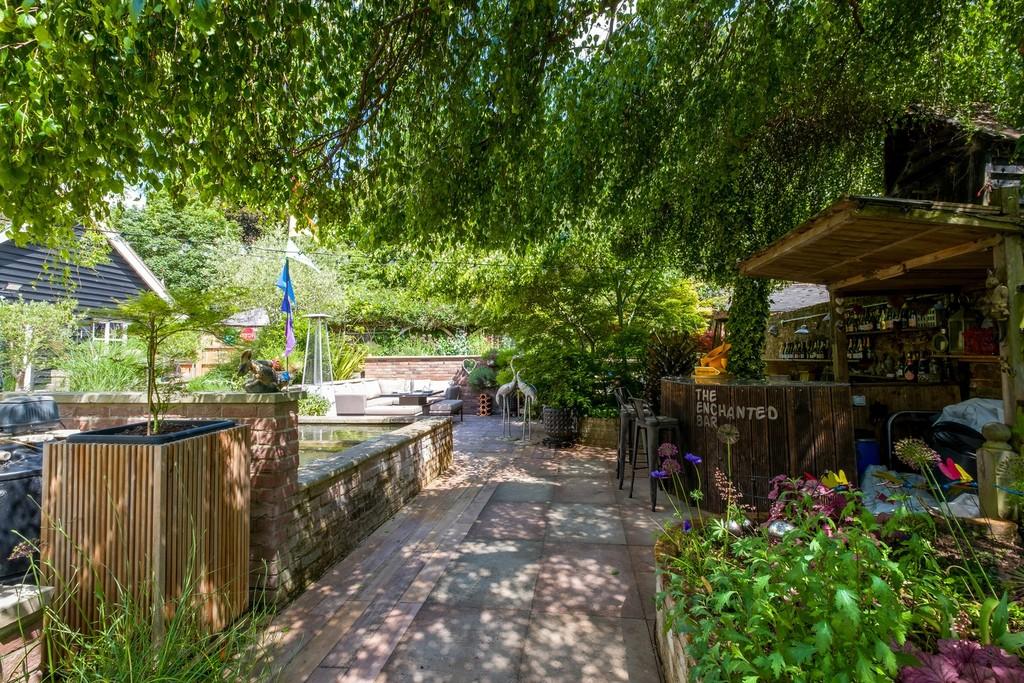 1440px 1 The Cedars-48