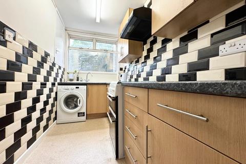 Flat share to rent, Gouldman House, London E1