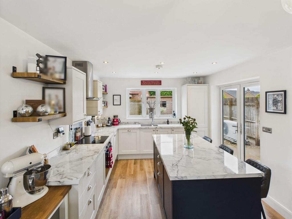 Cam04092 g0 pr0071 still009