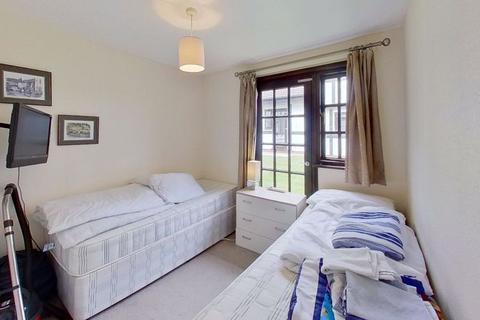 undefined, 24 Tudor Court, Tolroy Manor
