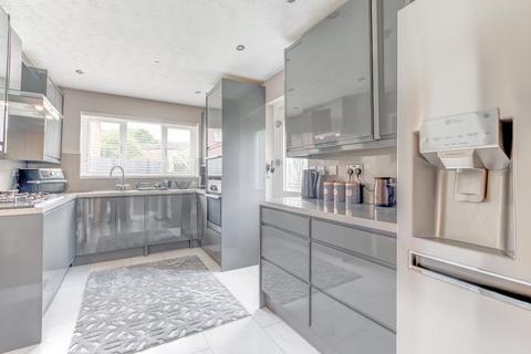 20 Drakes Close, Redditch, B97 5NG