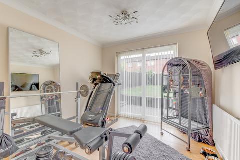 20 Drakes Close, Redditch, B97 5NG