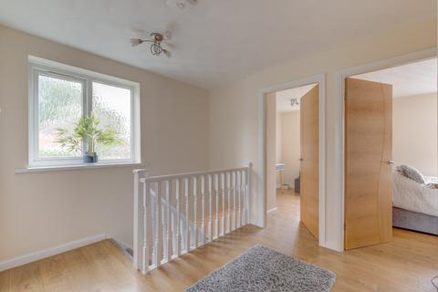 20 Drakes Close, Redditch, B97 5NG