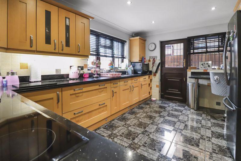Kitchen / Breakfast