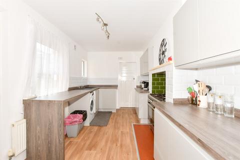 2 Ernwell Road, Folkestone, CT19 5NT