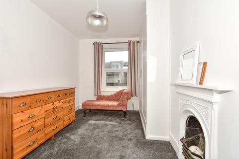 2 Ernwell Road, Folkestone, CT19 5NT