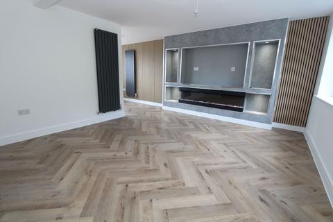 35 Bittern Walk, Brierley Hill, DY5 2QB