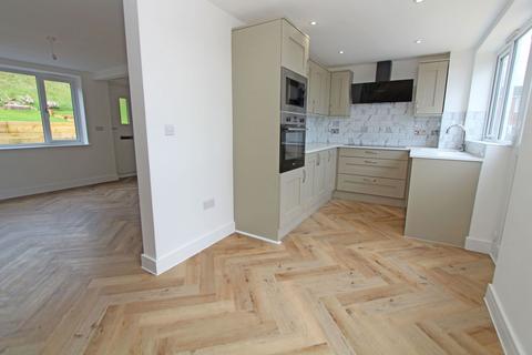 35 Bittern Walk, Brierley Hill, DY5 2QB