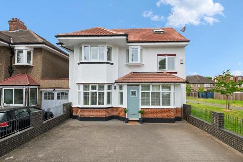 5 bedroom detached house for sale, Boston Gardens, Hanwell, London, W7 2AN