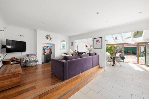 5 bedroom detached house for sale, Boston Gardens, Hanwell, London, W7 2AN