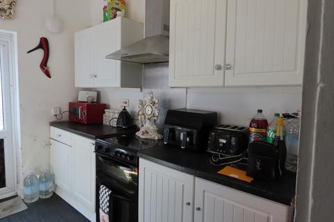5 bedroom terraced house for sale, Hill Street, Blackpool, Lancashire, FY4 1DF