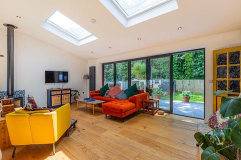 137 Fishguard Road, Llanishen, Cardiff, CF14 5PS