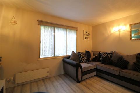 35 Cricketers Close, Erith, DA8 1TU
