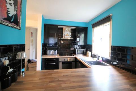 35 Cricketers Close, Erith, DA8 1TU