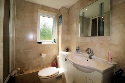 35 Cricketers Close, Erith, DA8 1TU
