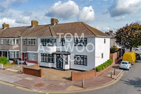 5 bedroom end of terrace house for sale, Woodbridge Road, Leftley Estate, Barking, IG11