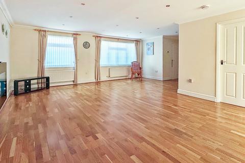 2 bedroom bungalow for sale, Croft Lane, Kent CT20